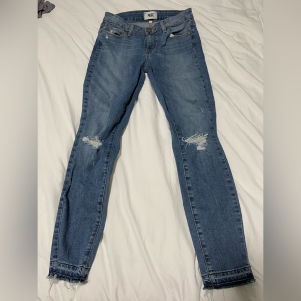 Paige Premium denim verdungo crop raw hem jeans with distressed knee size 28
